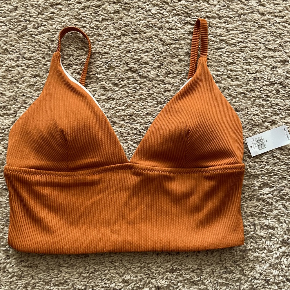 New with tags Old Navy Swim Top Size medium